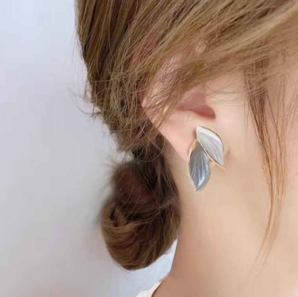 Chic Gold and Silver Leaf Earrings - Picture 1 of 2